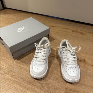 Nike Force 1 Classic White Sneakers